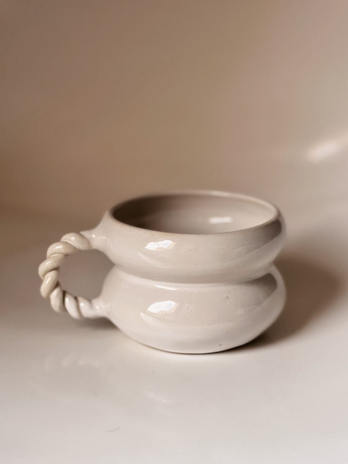 Taza braided pearl