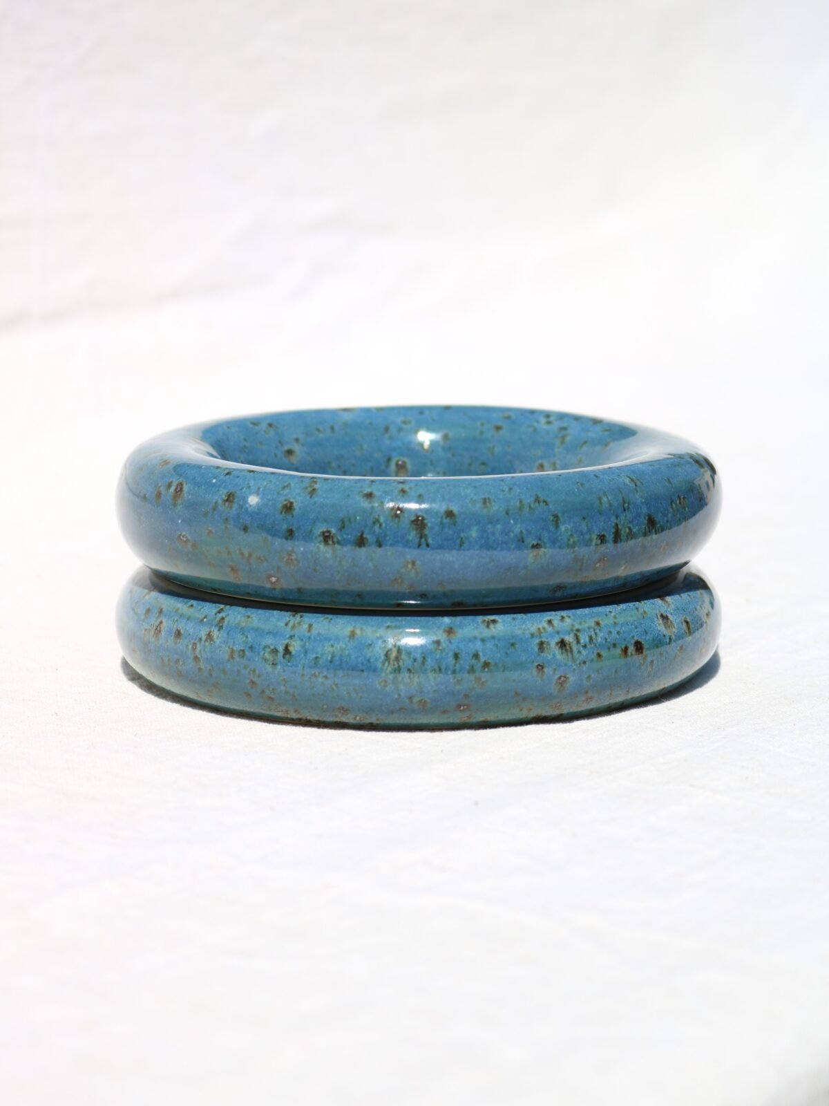 Plato donut blue sky 02