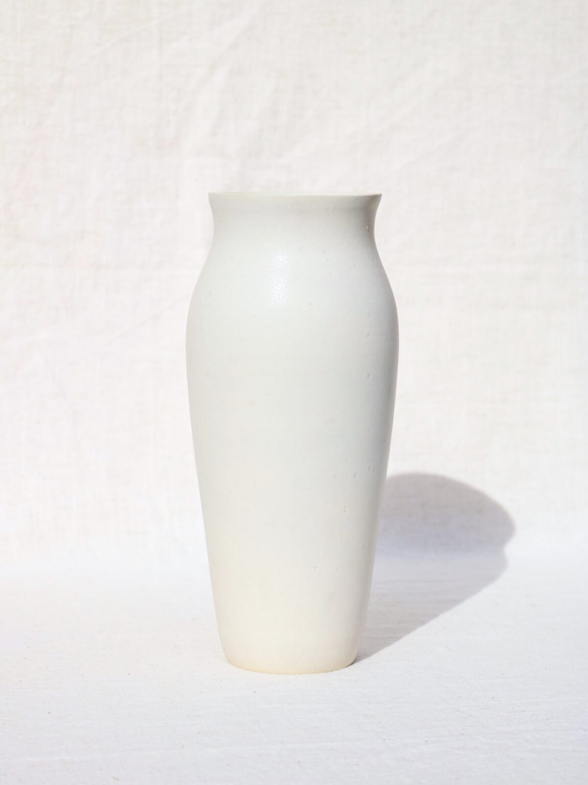 Jarrón white matte simple