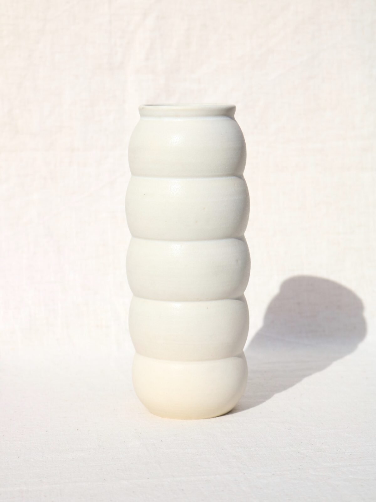 Jarrón white matte wavy 5